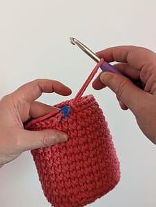 Pulling last loop in crochet