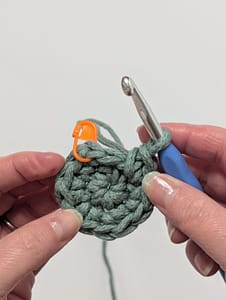 2 rounds of single crochet stitches