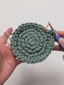 5 rounds of single crochet stitches